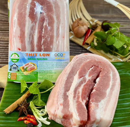 Thịt ba chỉ lợn Sáng Nhung OCOP 4 sao